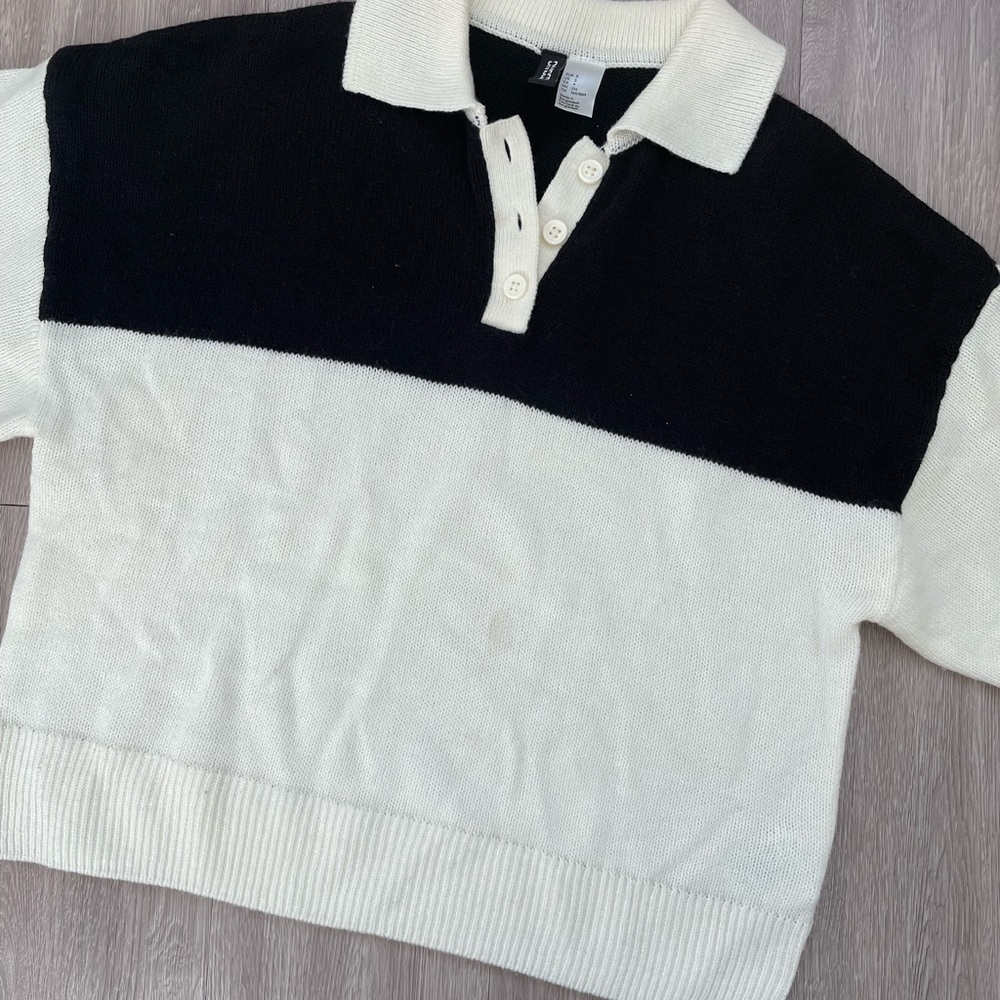 H&M sweater size small